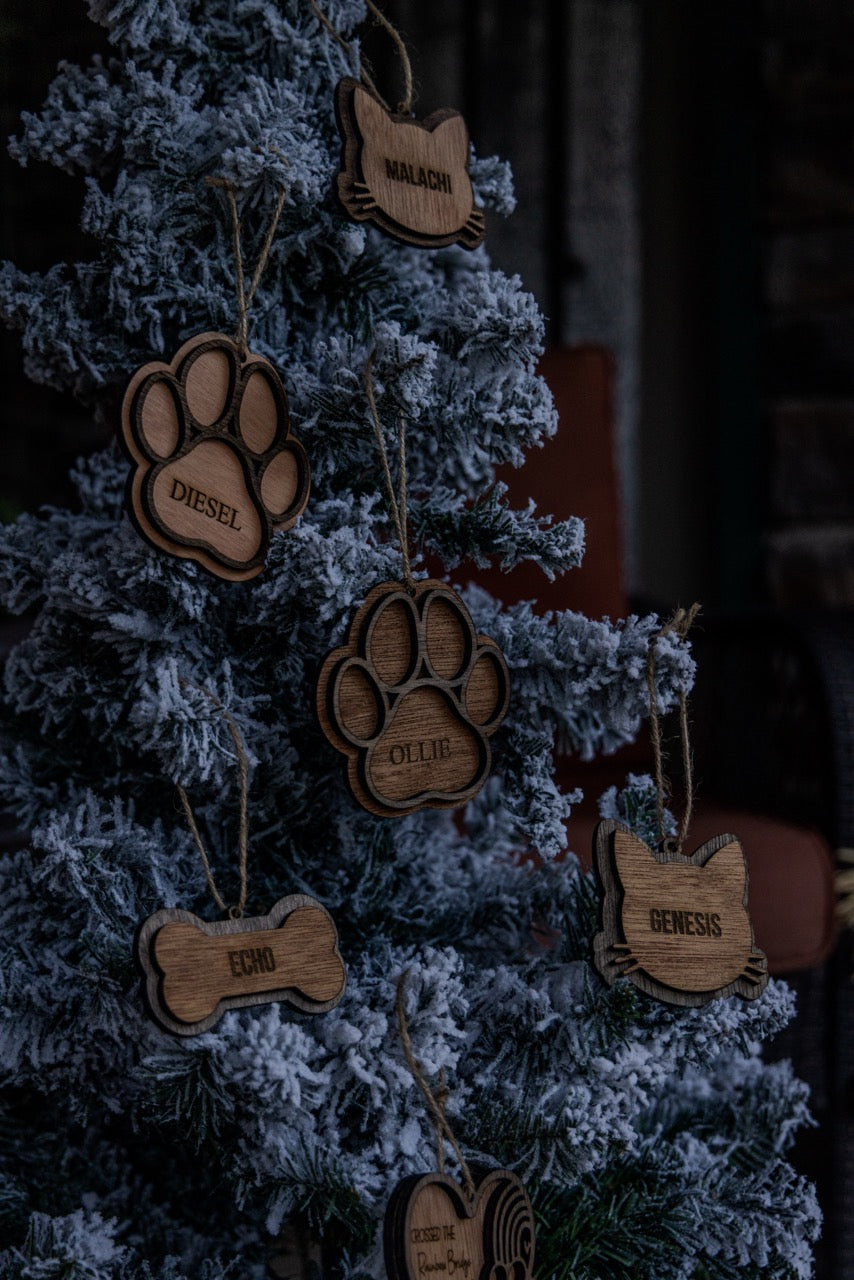 Customizable Dog Paw Ornament