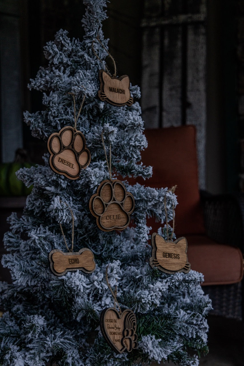 Customizable Dog Paw Ornament