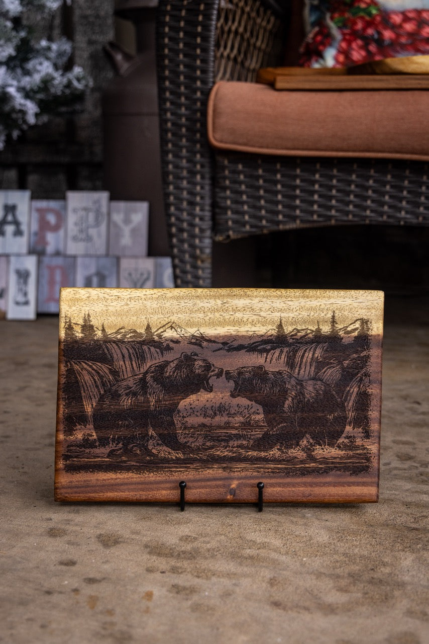 Grizzly Scene Serving Board